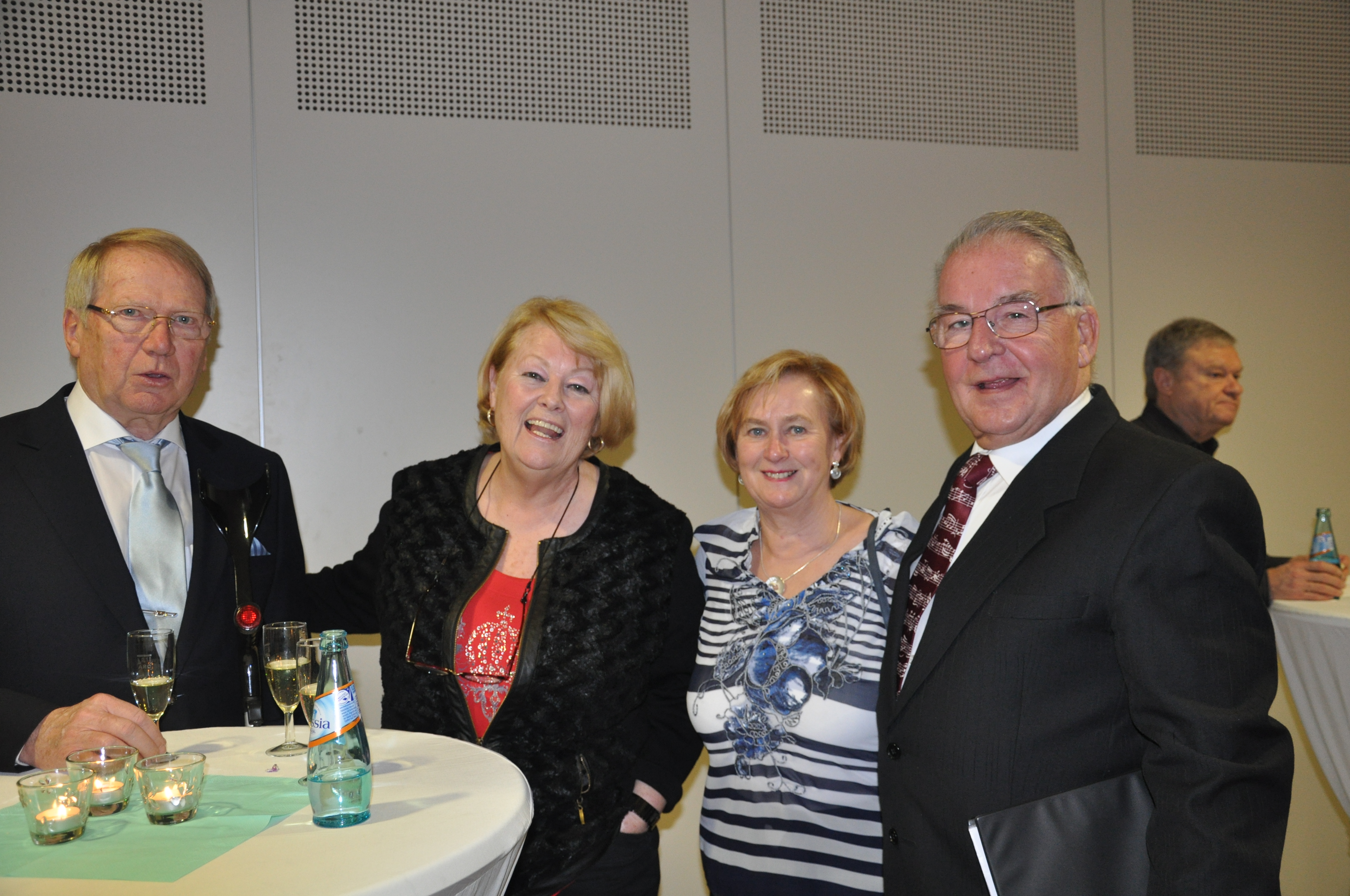 DSC_0939.JPG DSC_0939.JPG